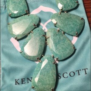 BNWT Amazonite Harlow